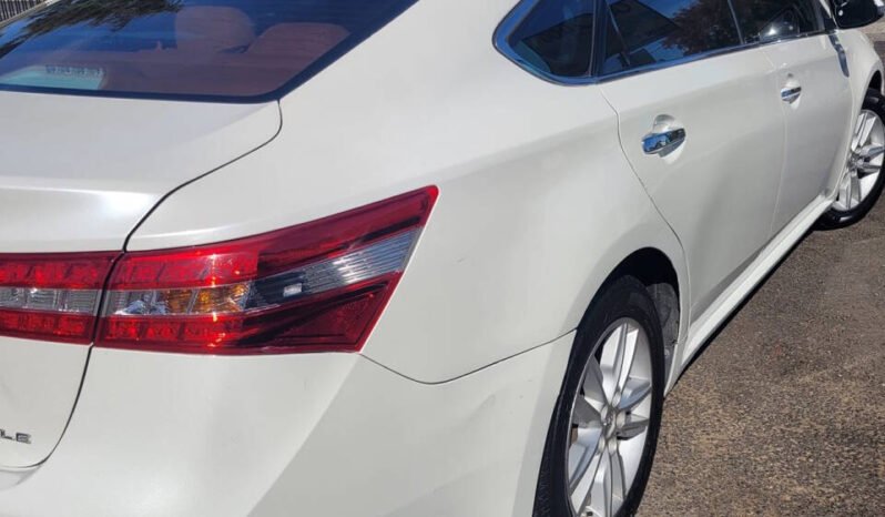2013 Toyota Avalon full